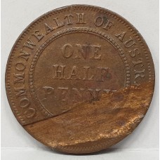 AUSTRALIA 1923? . HALF  1/2 PENNY . ERROR . PLANCHET FLAW